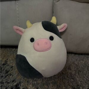 Squishmallows Conner the cow 8in